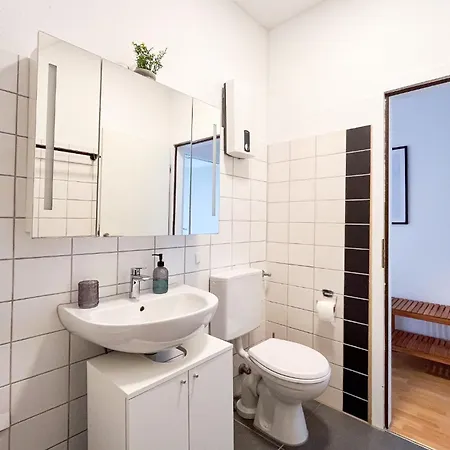 Apartment Bege Easystay